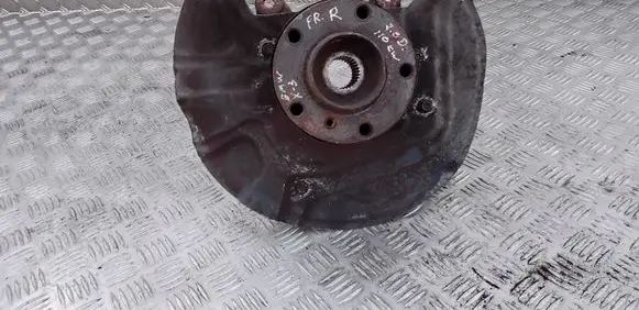 BMW X3 E83 Front wheel hub