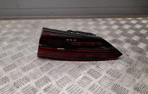 Audi A5 Tailgate rear/tail lights 8W6945094F
