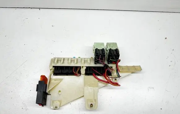 BMW 5 E39 Fuse box set 8371884 8737700 61368737700