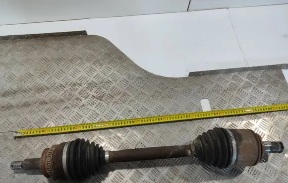 Mitsubishi Pajero Rear driveshaft