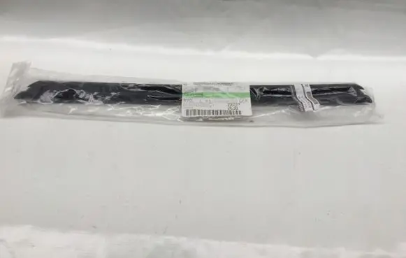 Nissan Juke I F15 Rubber seal loading door 828356PA0A