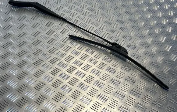 Ford Mondeo MK IV Windshield/front glass wiper blade 