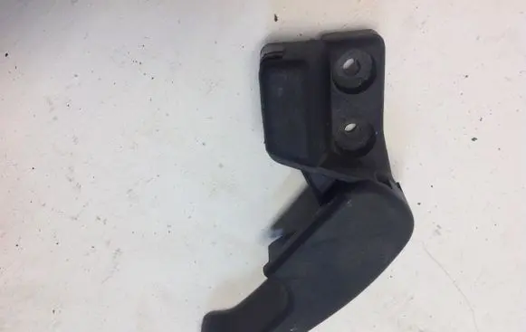 Audi A3 S3 8P Engine bonnet (hood) release handle 1H2823533