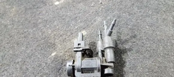 Ford Fiesta Turbo solenoid valve 92ab9h465aa 92ab-9h465-aa