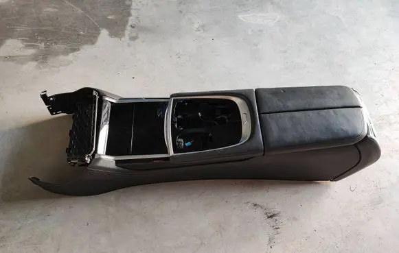 BMW 7 G11 G12 Armrest