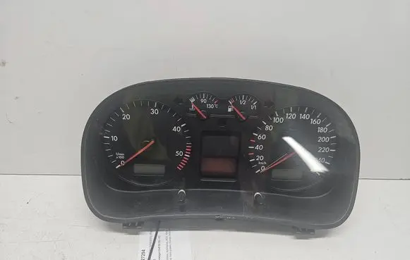 Volkswagen Golf IV Speedometer (instrument cluster) 1J0920826C