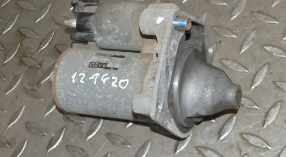 Peugeot 2008 I Starter motor 9671530880