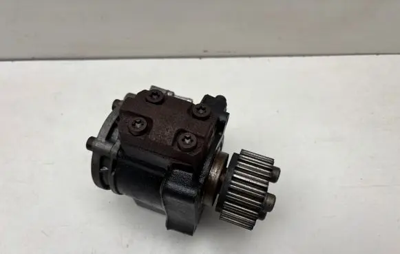 Skoda Rapid (NH) Fuel injection high pressure pump 03L130755AL