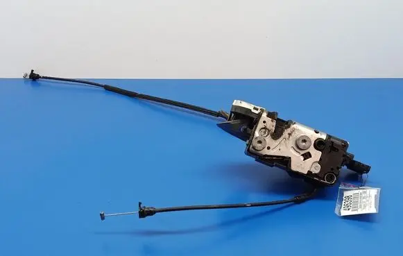 Peugeot 207 CC Front door lock