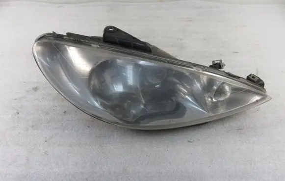 Peugeot 206 Headlight/headlamp 9628666780