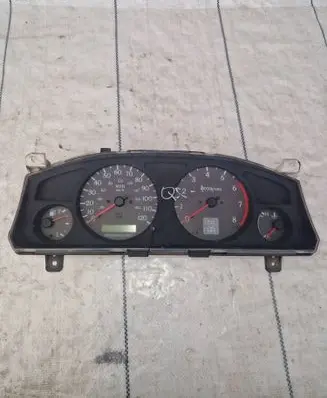 Infiniti QX4 Speedometer (instrument cluster) 1w604