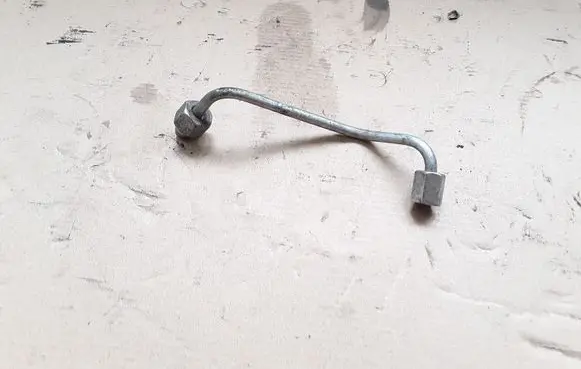Chevrolet Captiva Fuel injector supply line/pipe NOCODE