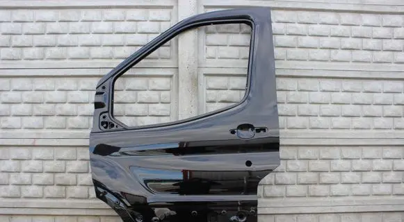Ford Transit VII Front door 1915551