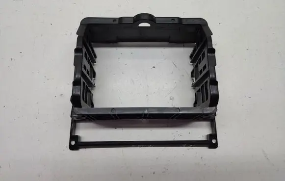 BMW 5 E60 E61 Radio/GPS head unit trim 7076082