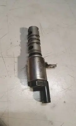 Skoda Octavia Mk3 (5E) Camshaft vanos timing valve 04E906455D