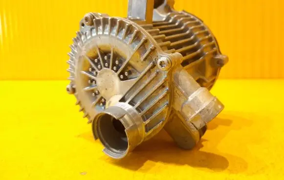 Audi Q3 F3 Secondary air pump 04E959135C
