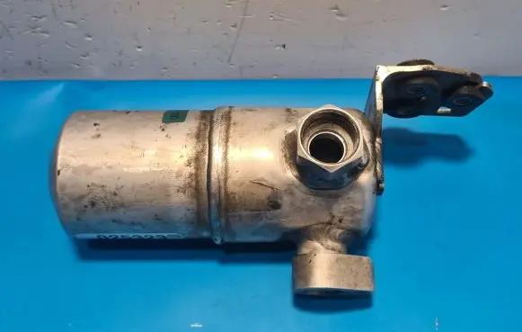 Audi A2 Air conditioning (A/C) air dryer 8z0820193b