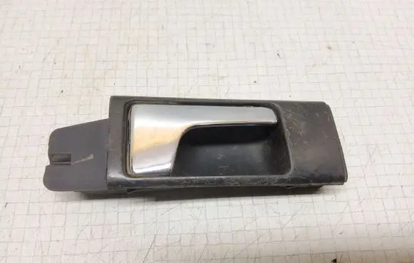 Audi A6 S6 C4 4A Front door interior handle 4A0837020