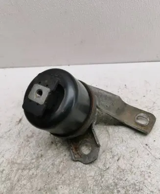 Volvo XC60 Engine mount bracket F4SWP