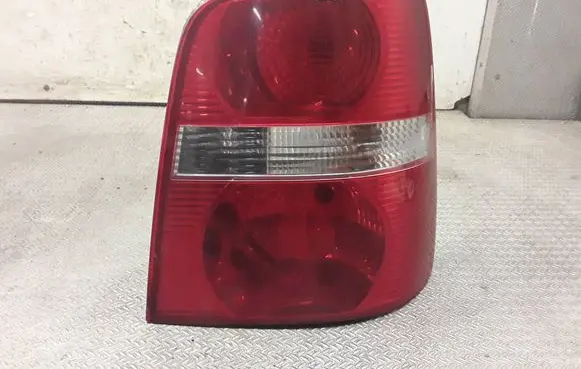 Volkswagen Touran I Rear/tail lights 1T0945096C