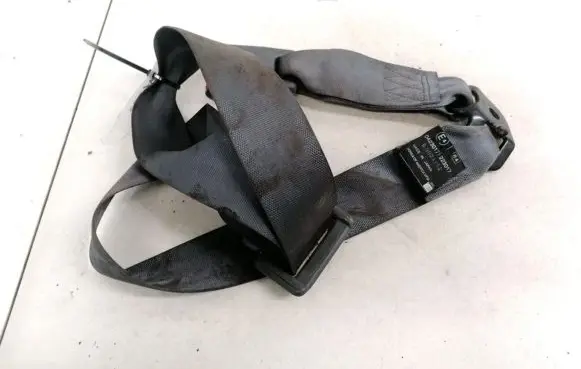 Honda Accord Rear seatbelt buckle E40423017