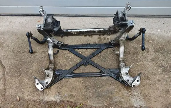 Audi Q5 SQ5 Front subframe 8R0399315J 8R0399315
