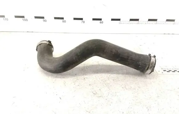 Volkswagen Touareg I Intercooler hose/pipe 