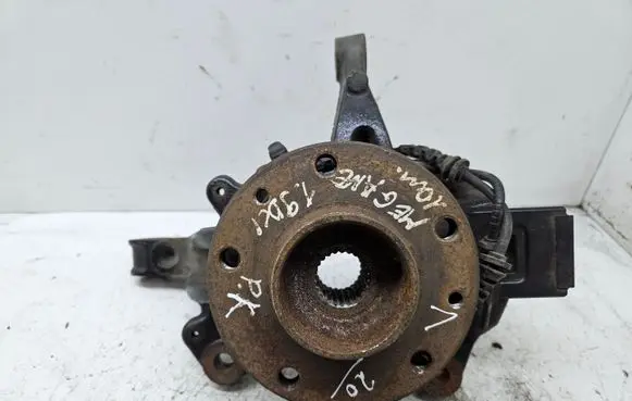 Renault Megane III Front wheel hub