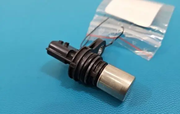 Nissan Qashqai Camshaft position sensor A296B0T00 IMPRK1556322