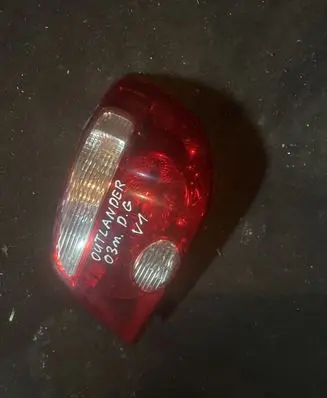 Mitsubishi Outlander Rear/tail lights