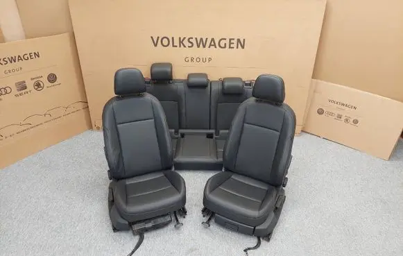 Volkswagen Golf VII Seat set 5G4881022KG 5Q4881106M 5G4881022