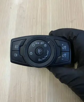 Ford Transit Light switch 10107098