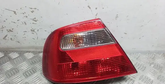 Mitsubishi Carisma Rear/tail lights 
