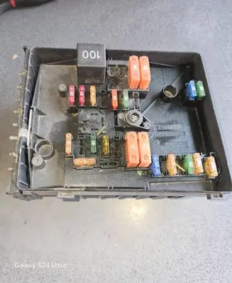 Fuse box set