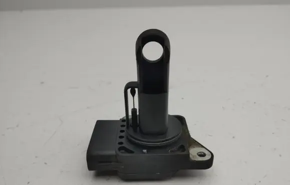 Toyota Avensis T250 Mass air flow meter 222040N010