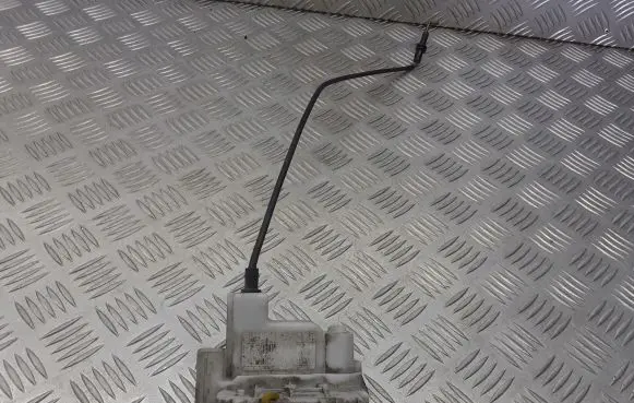 Fiat Panda II Front door lock 46803509