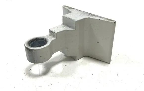 BMW 5 F10 F11 Front door upper hinge ES037185618 7185618