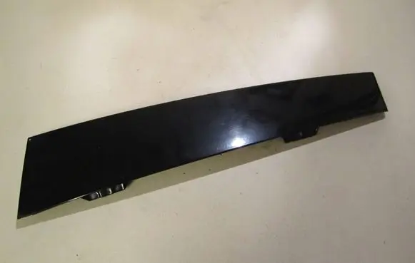 Volkswagen Polo III 6N 6N2 6NF Front door trim (molding) 6Q3837902D