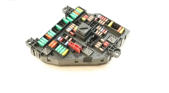 BMW 6 F12 F13 Fuse module 9264923 17033452 07732745