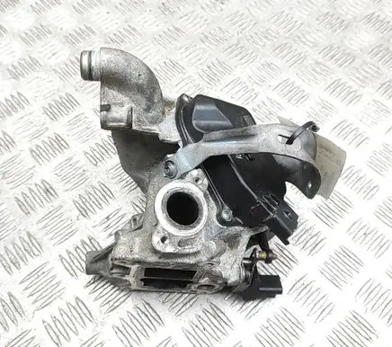 Opel Vivaro EGR valve cooler 9827225180