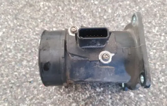 Nissan X-Trail T30 Mass air flow meter 22680AW400