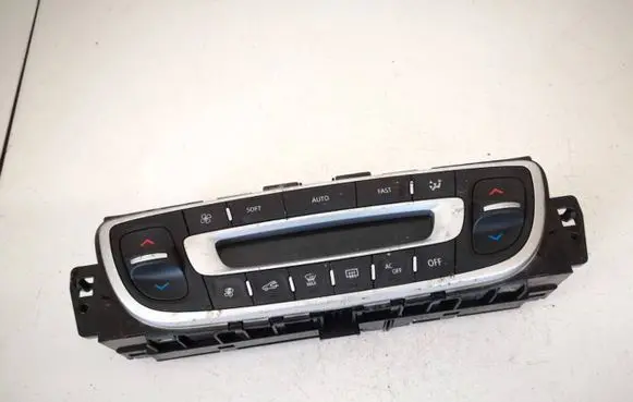 Renault Megane III Climate control unit 275100007r t1001936v