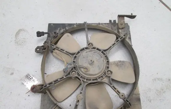 KIA Clarus Electric radiator cooling fan