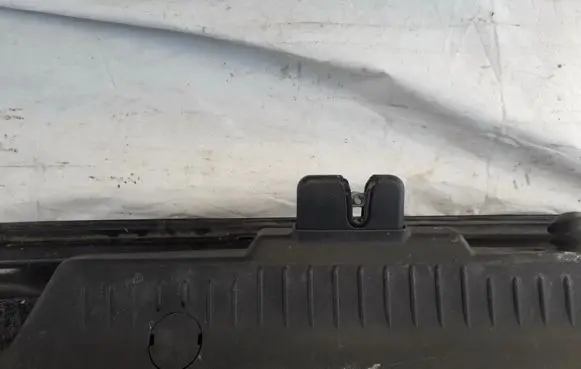 Jaguar S-Type Tailgate/trunk/boot lock/catch/latch