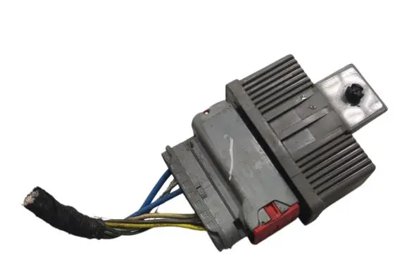 Citroen DS5 Battery relay fuse 9674222380
