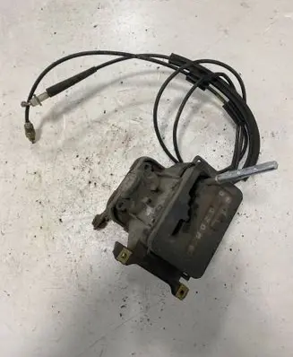 Mercedes-Benz C W202 Gear shifter/selector 2022670037