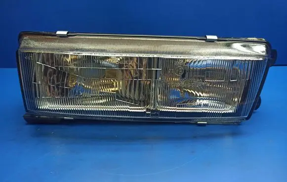 Mitsubishi Lancer Headlight/headlamp 2141112LLDE MB597681 201506001