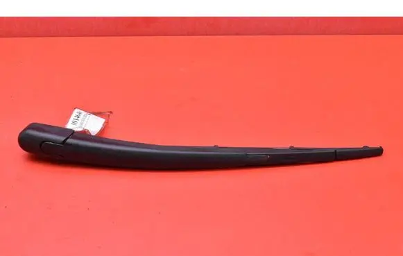 Hyundai i30 Rear wiper blade arm 