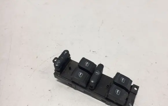 Volkswagen PASSAT B5.5 Electric window control switch 1J4959857B