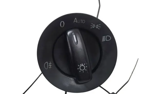 Volkswagen Golf V Light switch 1K0941431BK
